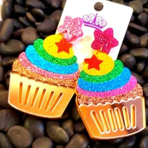 EARRINGS OVERSIZED ACRYLIC CUPCAKE L💜VE🧁🌈🌞